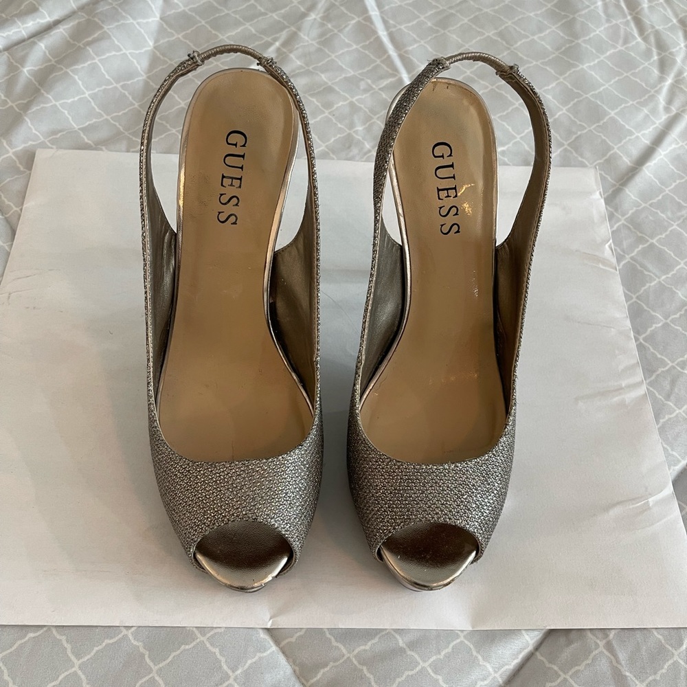 Guess High Heel shoes - Size 8